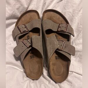 NWOT Birkenstock sandals size 9